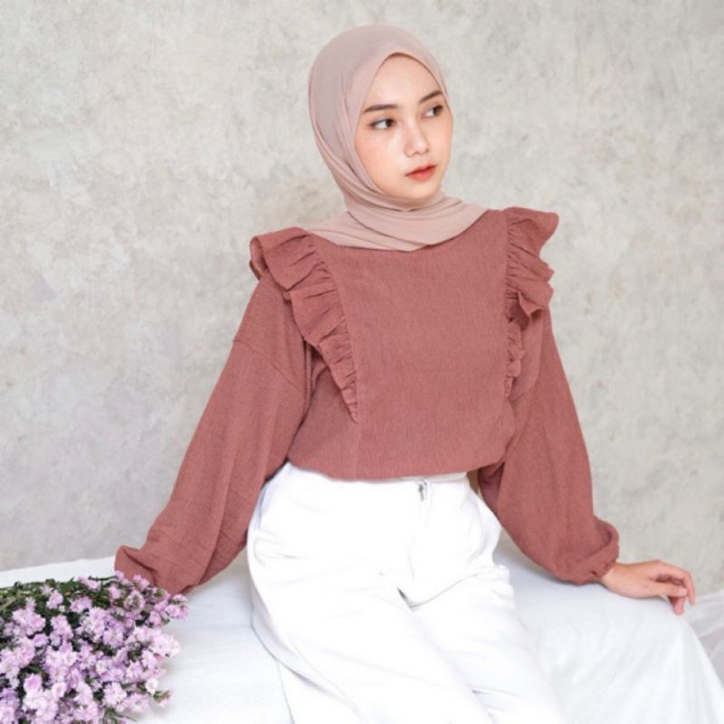 Diane Blouse By Edmee Outfit