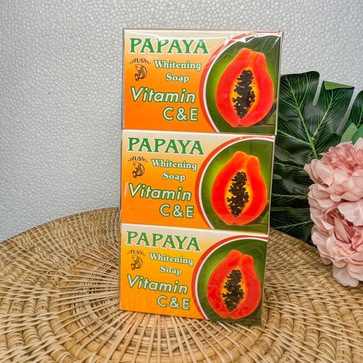 แพ็ค 6 ก้อน **PAPAYA Whitening Soap Vitamin C&E "สบู่มะละกอ" ผสมวิตามินซีและอี ของ บ.AUSA**