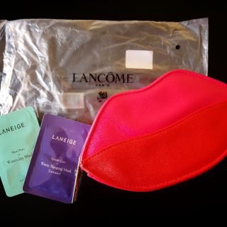 set กระเป๋า lancome + มาส์ก laneige 2 ซอง เพียง❤ 159.- บาท เองค่ะ กระเป๋าใบหนา  ใส่ make up ได้ครบ จ้า
