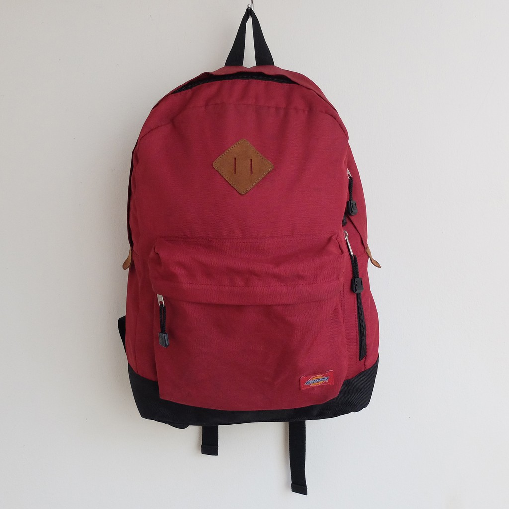 ส่งฟรี กระเป๋าเป้ Dickies สีแดงเลือดหมู แท้ 100 %