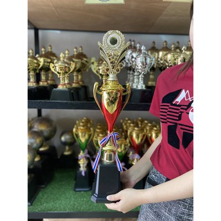 ถ้วยรางวัลใบใหญ่เปลี่ยนหัวตามกีฬาได้ (ฟรีป้ายสั่งแล้วแชทมานะ…