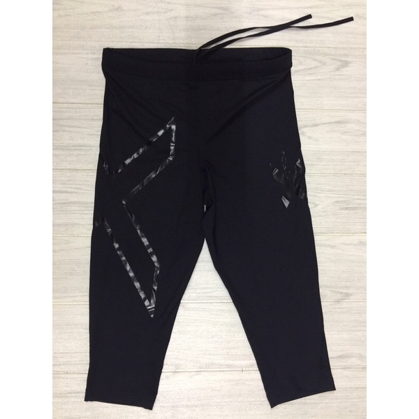 (ของแท้) กางเกงรัดกล้ามเนื้อผู้หญิง ขายาว 3/4 2XU Women’s Mid-rise Compression 3/4 tights ขนาด M