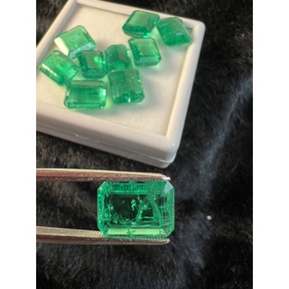 6.80 carats Biron Emerald 1 pieces columbian color 10x13 mm  ไบรอน มรกต นิลสีเขียว