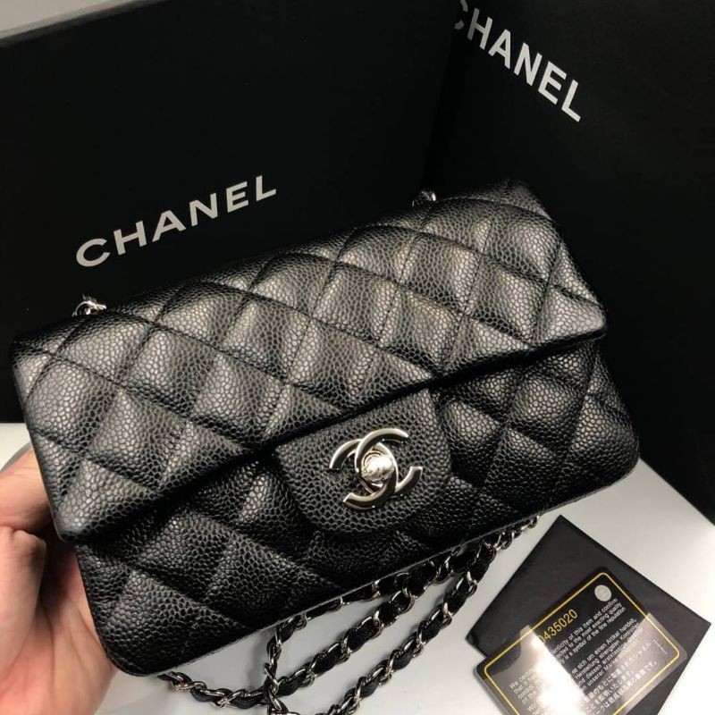 กระเป๋าสะพาย​ข้าง​ Chanel​