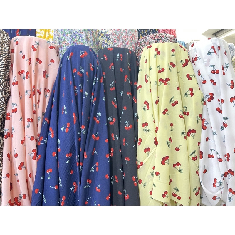 ผ้าม้วน ผ้าเมตร ไหมอิตาลีพิมพ์ ลายเชอร์รี่ ผ้าพิมพ์ลาย ผ้าตัดเสื้อ