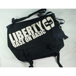 Liberty Messenger Bag 22 x 15 มือสอง ของแท้