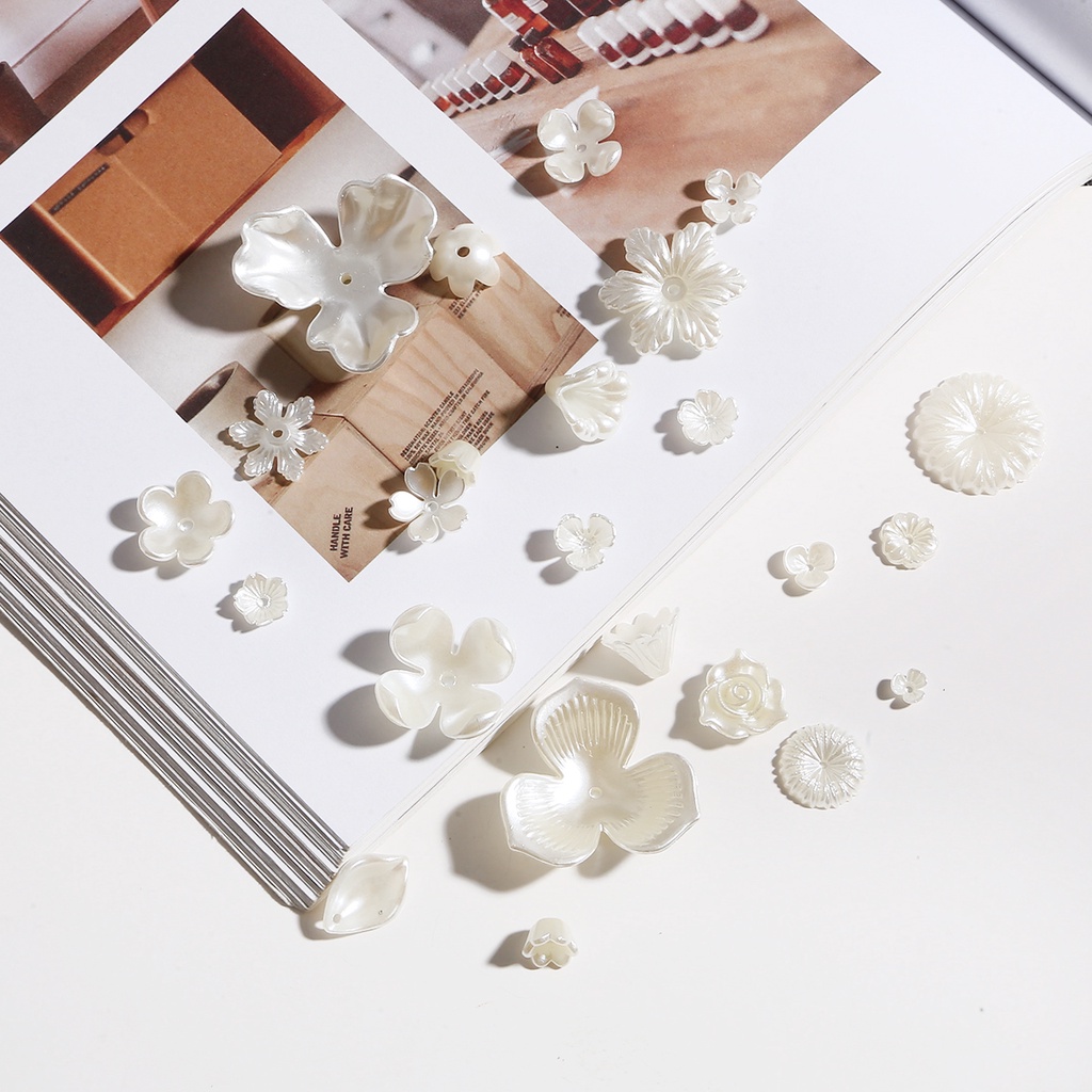 10ชิ้นอะคริลิมุกสีขาวดอกไม้สามมิติอุปกรณ์ดอกไม้ทําเองเครื่องประดับแฮนด์เมด/เครื่องประดับโบราณ/วัสดุงานฝีมือ