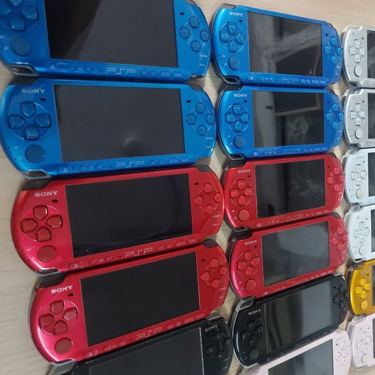 PSP 1000,2000,3000 จัดเซตพร้อมเล่น มีให้เลือกหลายสี หลายความจุ ส่งด่วนภายใน 1 วัน