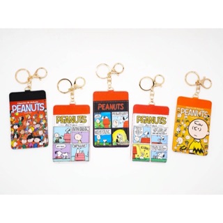 ลายน่ารักมาก พวงกุญแจที่ใส่บัตร Snoopy ลายใหม่