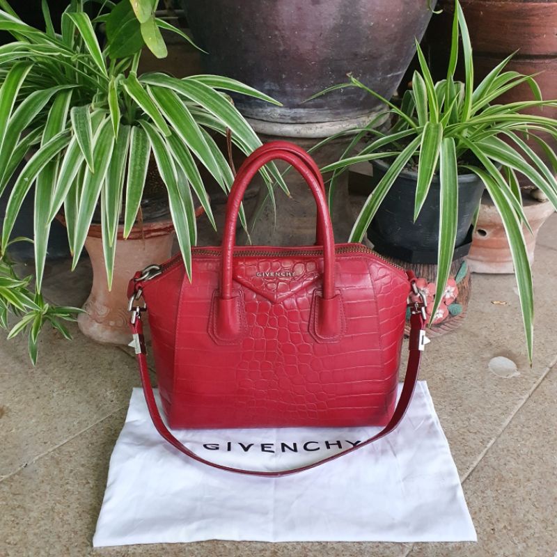 กระเป๋า Givenchy Antigona bag size small (ของแท้มือสอง)