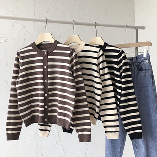 🎅🏻 conycolours | striped knitting เสื้อกันหนาวแขนยาวไหมพรม