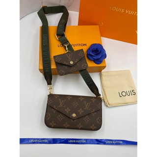 Louis vuitton strap&amp;go Grade Hiend Size 18 cm