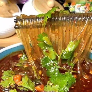 เส้นบุกจีน 1000กรัม麻辣红薯粉条 เส้นบุกแห้ง เส้นจีน วุ้นเส้นเสฉวน เส้นบุกแห้งเส้นหมาล่า เส้นยูนนาน เส้นบุก บุกเส้นแบน