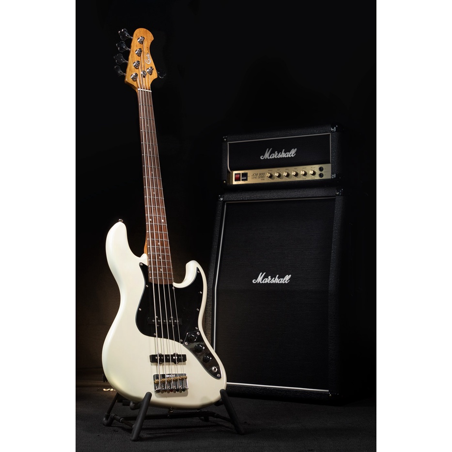 Gusta GJB5-03 กีตาร์เบส Music Arms