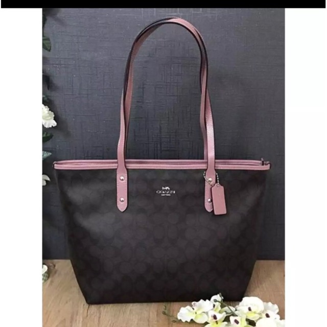กระเป๋าCoach แท้ Canvas ทรงshopping  มือหนึ่ง
