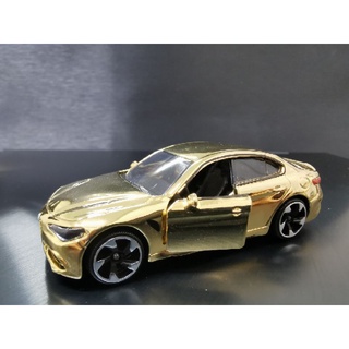 รถเหล็ก​ Majorette alfa romeo giulia gold