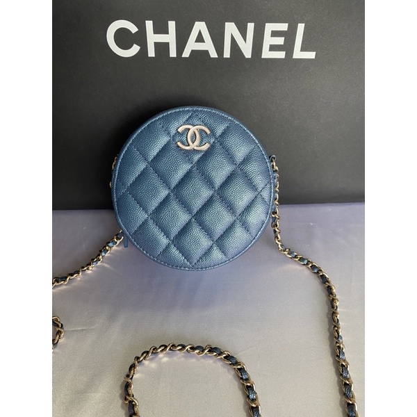 Chanel round bag holo27