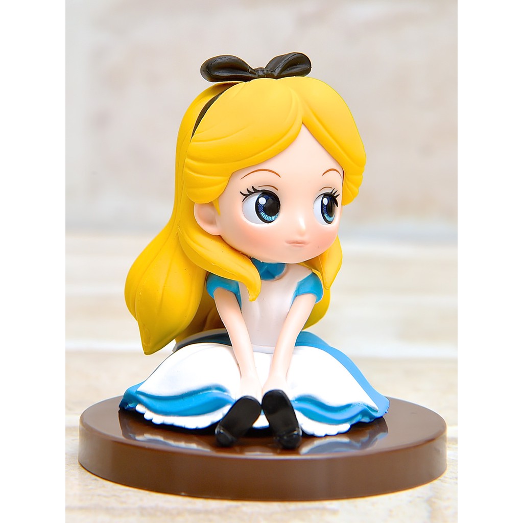 Q Posket Disney Characters Petit Alice Figure Banpresto Qposket New From Japan