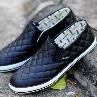 🔥Hot item🔥 ส่งไว !!! ราคาถูกที่สุด !!! ของแท้ 💯% !!! Mashare​ รุ่น M77 รองเท้า​แบบสวม​ ไซส์​ : 39-44