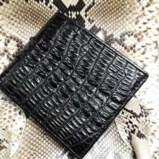 กระเป๋าสตางค์crocodile  tail black wallet super grade super cheap