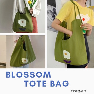 กระเป๋าผ้า Blossom tote bag