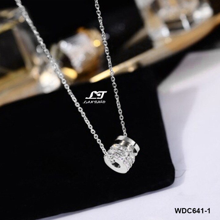 สร้อยคอไทเทเนียมหลอดกลมผู้หญิงติดหิน WDC641-1 (สีขาว)