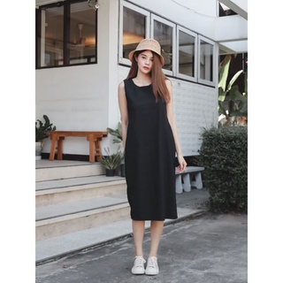 Long minimal dress เดรสยาวแขนกุด สไตล์มินิมอล