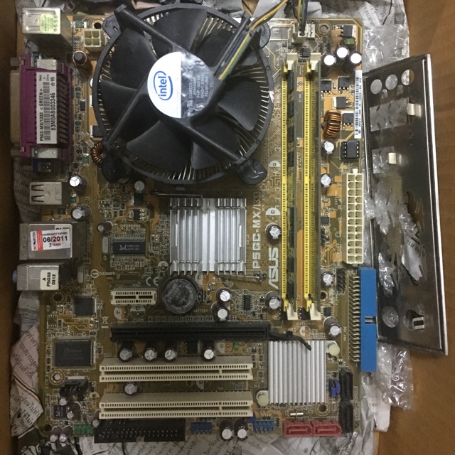 เมนบอร์Asus P5GC/MX1333 พร้อมCPU Pentium4 3.0Ghz RAM DDR2 2G*1 512*1