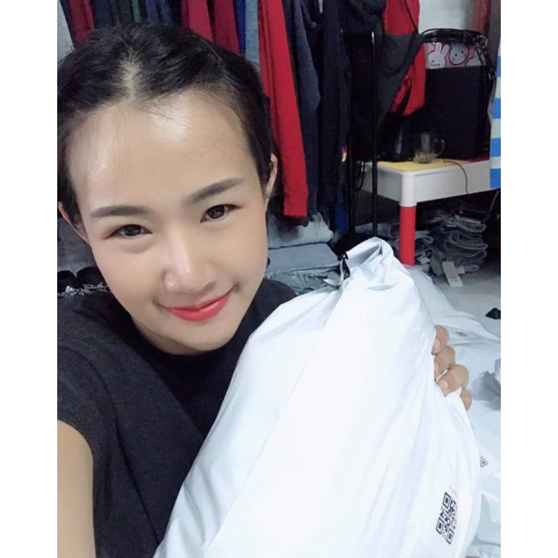 เสื้อสเวตเตอร์​ 180บาท