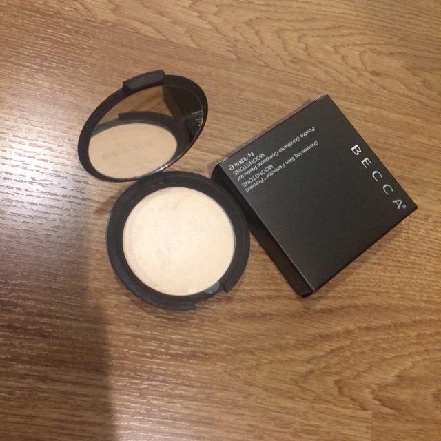 Becca Shimmering Skin Perfector Pressed