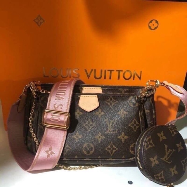 Louis Vuitton รุ่น Multi Pochette Accessories