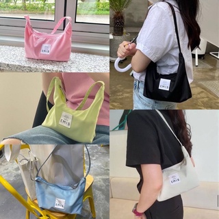 🥣กระเป๋า Bop bag🧃ทรงฮอตฮิต น่ารักทุกสี มี5สีให้เลือก น้ำหนักเบา สะพายได้กับทุกชุด เนื้อผ้ากันน้