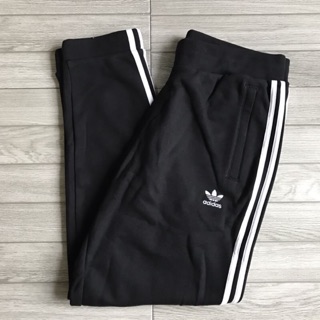 adidas adicolor stripe Joggers in Black  แท้ 💯%