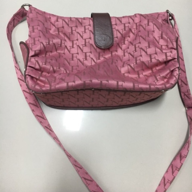 กระเป๋าflynow มือสองของแท้