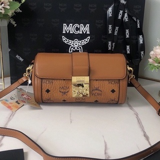 สินค้าใหม่-MCM-กระเป๋าสตรี/กระเป๋าสะพายข้าง/ของแท้100%/พร้อมส่ง ยิงจริง [จัดส่งฟรี] กระเป๋าสะพายแบรนด์ดังหวานและเป็นที่น