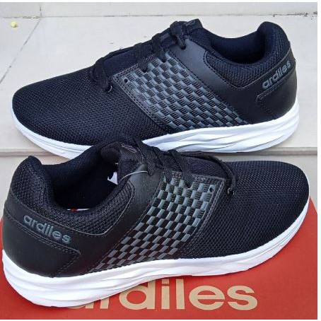 รองเท้า ARDILES -gyudon- รองเท้าผ้าใบสีดํา/ขาวดั้งเดิม