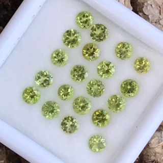 5.66 ct พลอยเพอริดอท ปากีสถาน Peridot 4mm/ 20 เม็ด กลมก้นเพรช