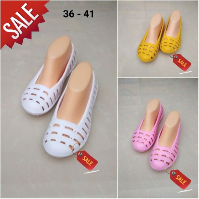 รองเท้าใส่สบาย ลดพิเศษ 36-41 มีเก็บปลายทาง