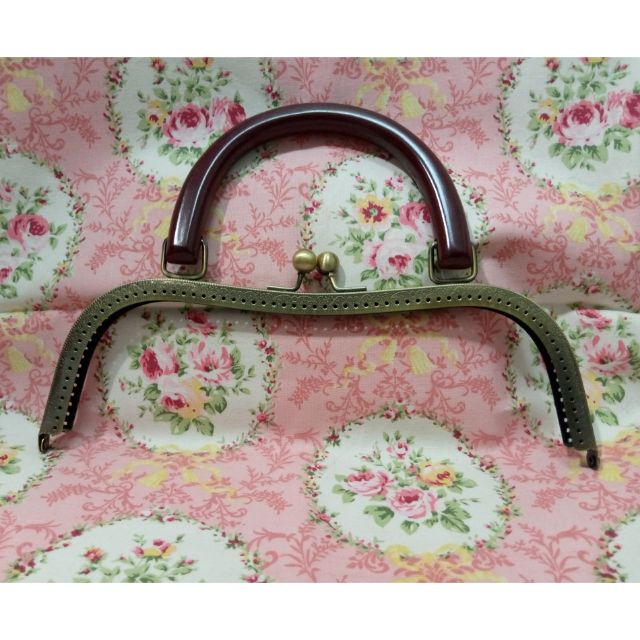 ปากกระเป๋าปิ๊กแป๊กที่จับไม้ขนาด 1.5 นิ้ว (40135)