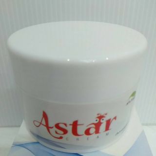 Astar Cream 30 กรัม บัวหิมะ(น้ำมันงาเป็นส่วนผสม)