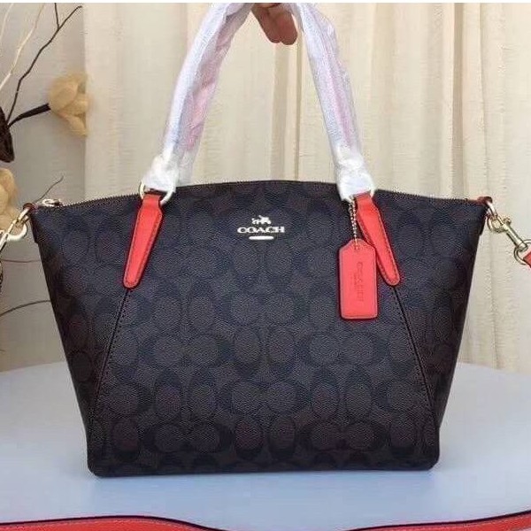 💰ผ่อนได้ 👜Coach Kelsey กระเป๋าสะพายทรงพัด 13"