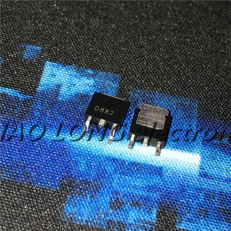 10 ชิ้น/ล็อต 2SD882 D882 D882M NPN TO-252 ใหม่ TO252 SMD เสียงเครื่องขยายเสียงสวิทช์ triode