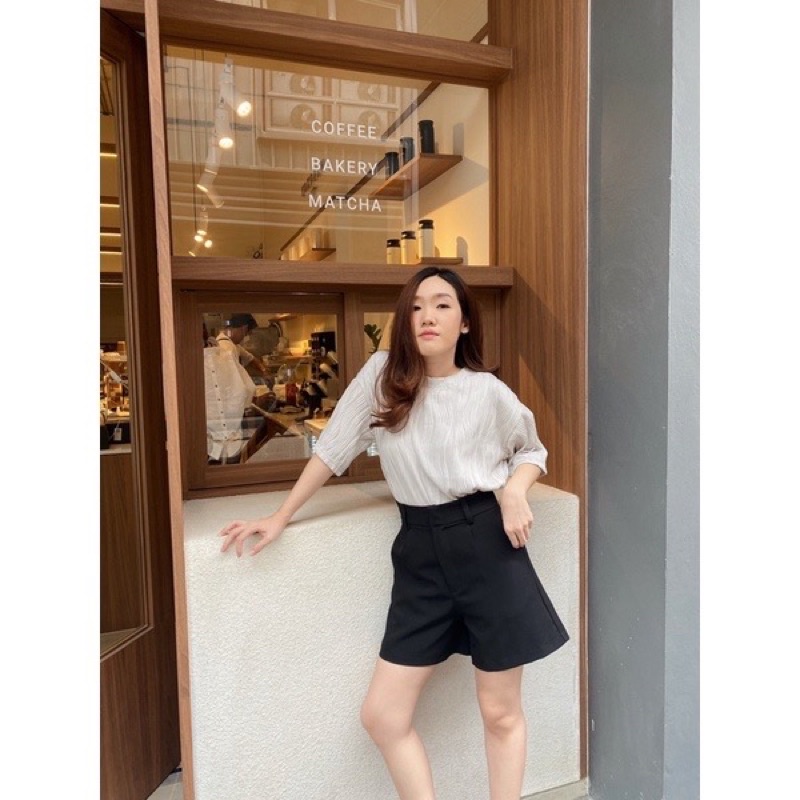 93favorsofficial Nena เสื้อยืดแขนสั้น สีเทา *ส่งต่อ ไม่เคยใส่*