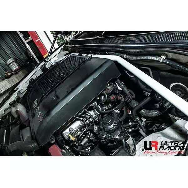 Toyota Hilux 2011 Vigo AN30 Front Strut Bar 2 Points Ultra Racing TW2-2589A