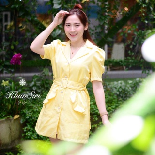 MarshMallow Mini Dress M เดรสสั้นสีเหลืองแขนตุ๊กตา กระดุมเพชรด้านหน้า มาพร้อมเข็มขัด เดรสทำงาน งานแบรนด์พรีเมี่ยม เกาหลี