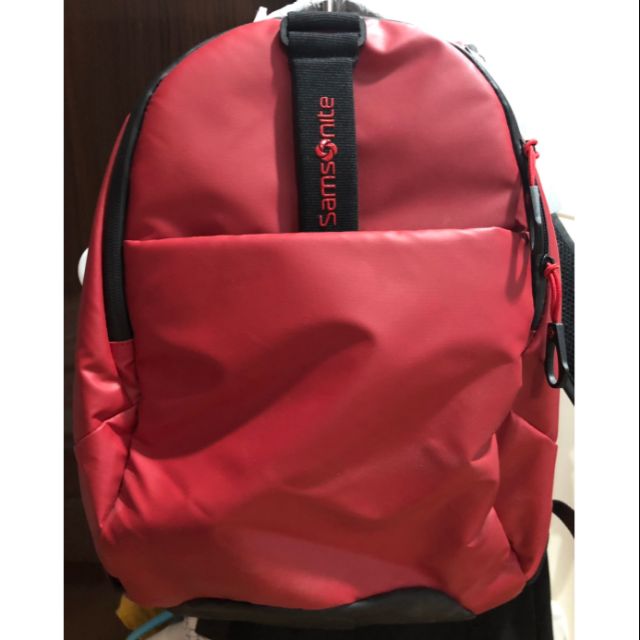 Samsonite  รุ่น paradiver light  crimson size M.  มือ1 ของแท้