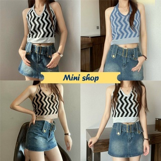 Mini shop🌸พร้อมส่ง🌸 (1668) เสื้อคล้องคอไหมพรม ลายทางหยักเว้าหลัง สุดเซ็กซี่