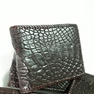 crocodile leg  wallet brown กระเป๋าจระเข้หนังแท้สีน้ำตาล