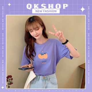 QKshop ✨🍊 รุ่นนี้คือดีมาก เริสสุดๆ  เสื้อยืดสกรีนลายผลไม้ และตัวอักษรภาษาอังกฤษ  JUICY  สวยน๊าว่าไม่ได้เด้อสาว🍂