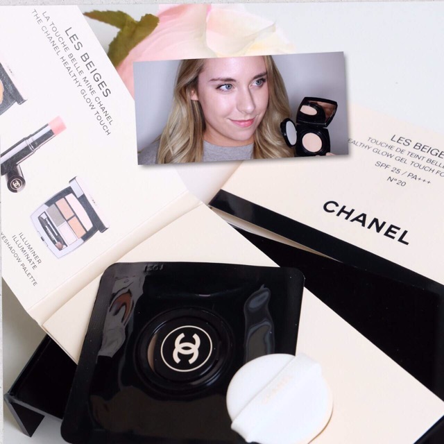 CHANEL Les Beiges Healthy Glow Foundation